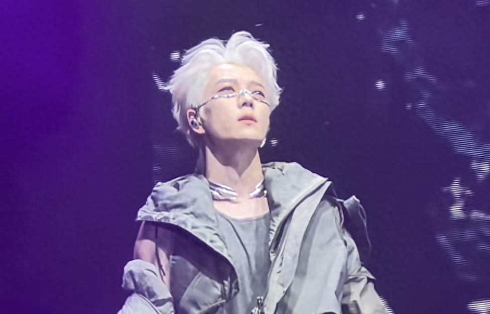 王栎鑫演唱会用前妻送的麦克风！吴雅婷带俩娃助阵，女儿音准惊艳