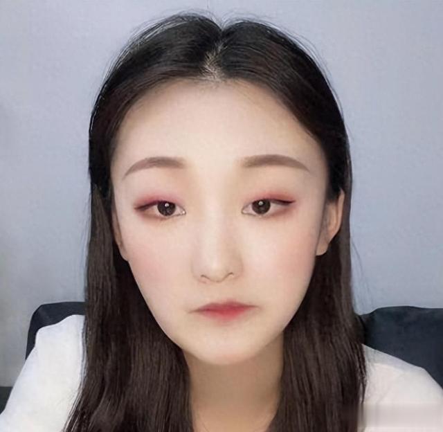 大衣哥儿子又要打光棍？新老婆陈萌深夜发文：啥也不会全靠爹养