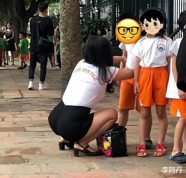 |“为人师表”请你穿好衣服，低俗营销何时休？