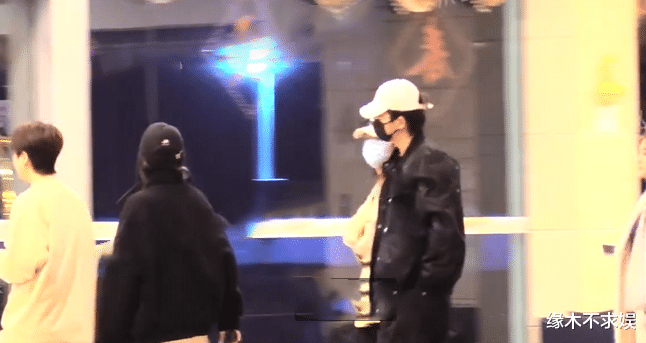 李宏毅回应和王楚然撕番!和王楚然开机宴互甩脸色,更多细节曝光