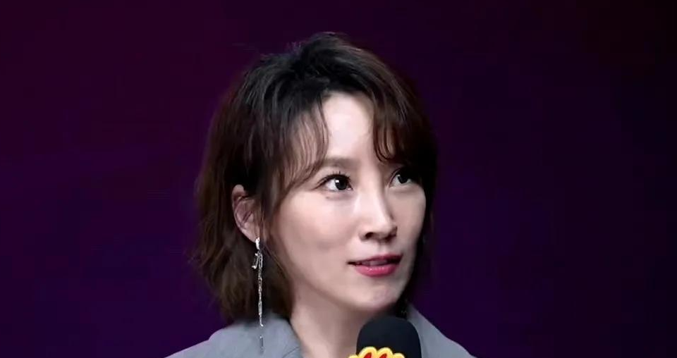 谢楠|谢楠亮相,面容憔悴瘦到脱相!直言当初抵押房产支持吴京很后悔,和吴京婚姻惹争议