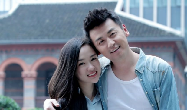 《我的媳妇是女王》:是由雷佳音和霍思燕主演,内容特别的搞笑