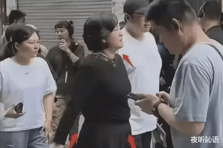 贾玲 这美女是贾玲?54亿到账,被曝生子后首现身,减肥原因让人泪目