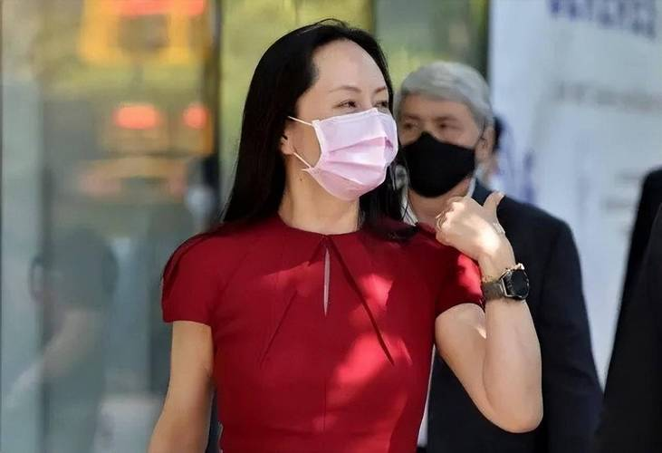 短发 长发更适合穿搭精髓，短发不过是一时兴起