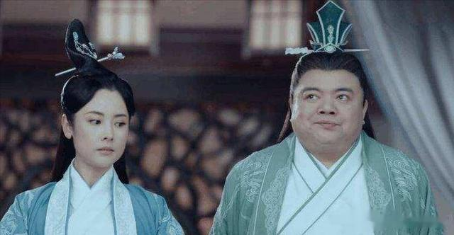 6位老牌明星晚年回归普通人生活,坐公交吃路边摊,回农村种地