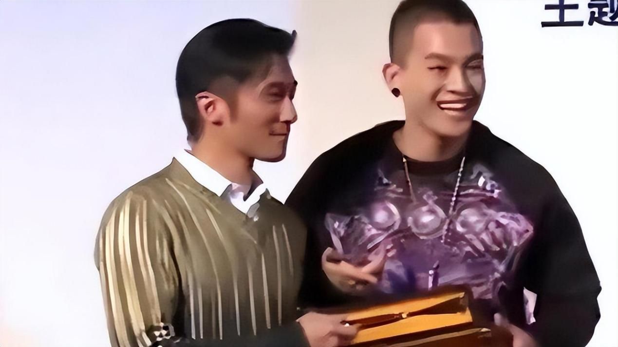 分手5年,再看欧豪和马思纯的现状,才明白当年谢霆锋多有眼光