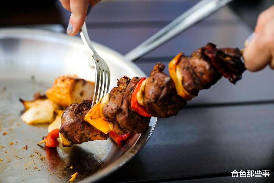 俄罗斯人|如何像俄罗斯人一样吃东西？看看俄罗斯人真正在吃的美食吧