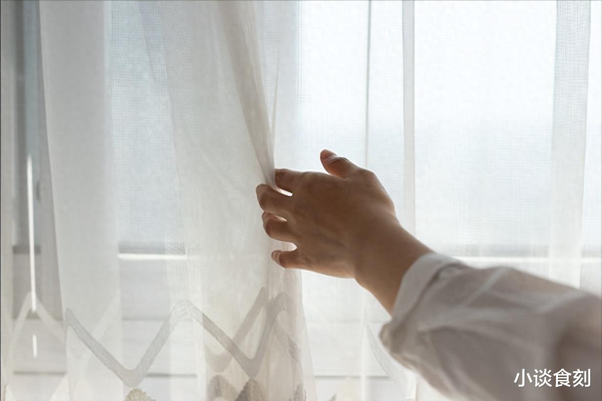 |“四时不开窗,开窗遭病殃”,这4种情况不要开窗,记得告诉家人