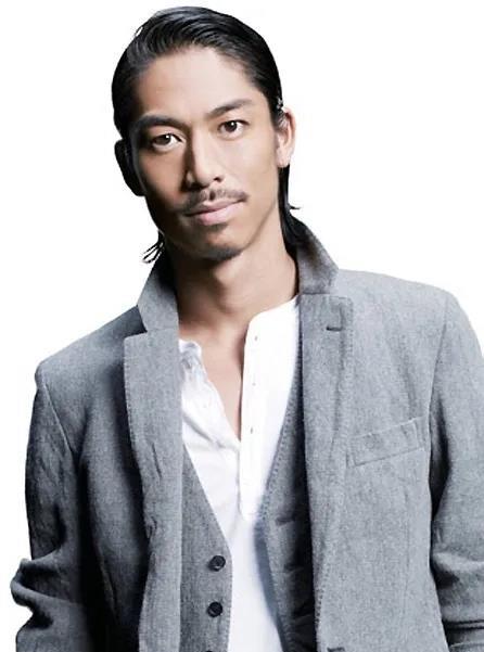 被家暴到假体飞出，远嫁日本的林志玲，终于为她的选择付出了代价