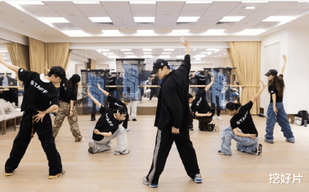 江苏跨年节目单出炉：林俊杰5首组曲，薛之谦邓紫棋唱3首，压轴果然是她