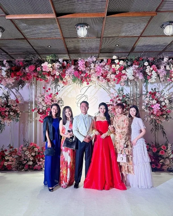 「10億女友」陳庭欣低調不炫富 零行頭現身富豪婚宴