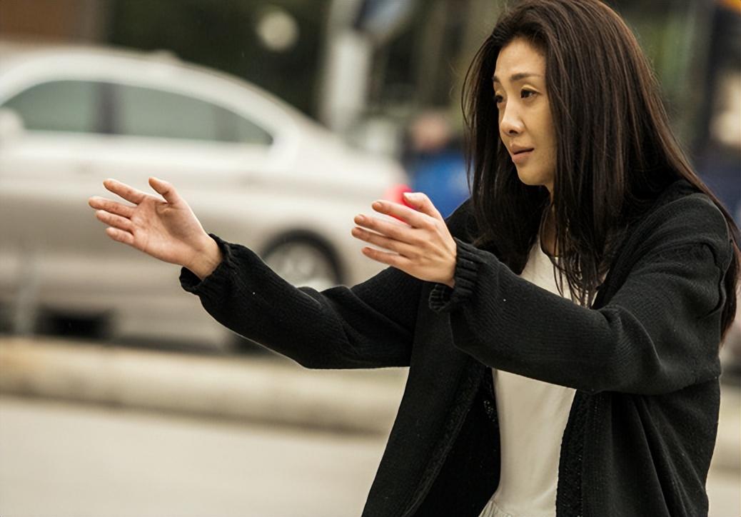 倪景阳|身高182倪景阳嫁165的谢晖,39岁生子,裴佩老师婚后边演戏边顾家