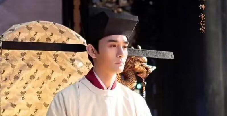 赵丽颖|赵丽颖、王凯被爆领衔,宋轶、张睿惊喜加盟,《大清遗梦》启动