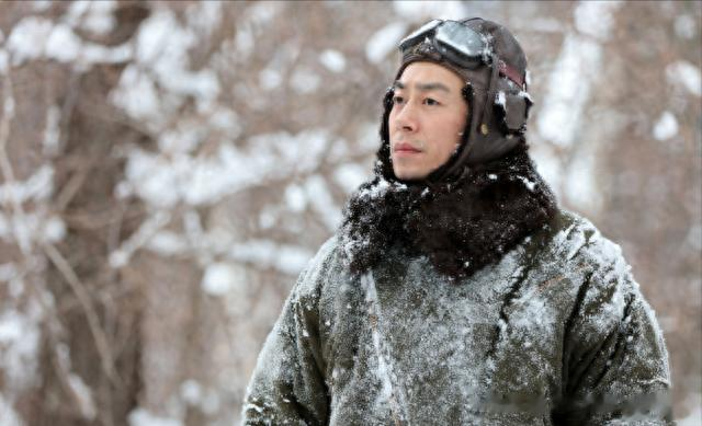 得罪郭麒麟3年后，朱亚文彻底“边缘化”，网友怒骂：他糊得不冤