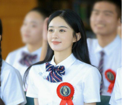 赵丽颖|发腮的赵丽颖,越“土气”越“幸运”