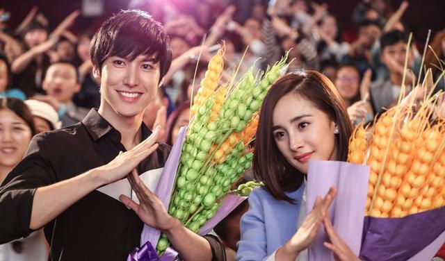 闪电侠|强吻、撩汉、乱认爸爸,这6位女星是真没有分寸感,还是耍流氓?