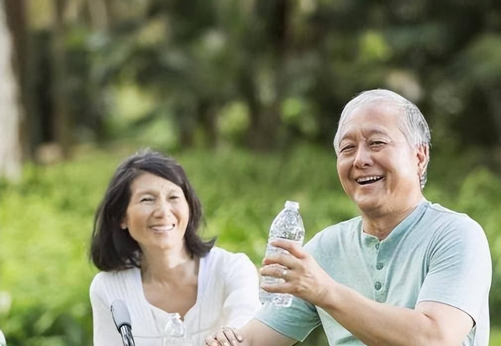 男性如果过了60岁，还能完成这5件事，或许明身体素质不错