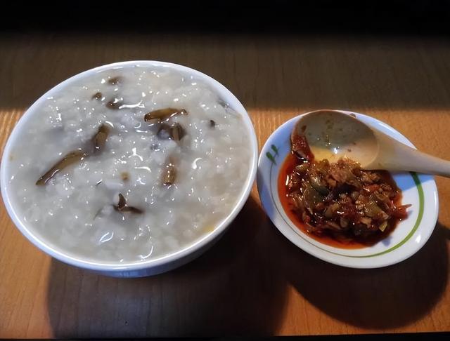 保健品|钟南山呼吁：早上是养胃的“黄金段”，常吃3种早餐，有利于养胃