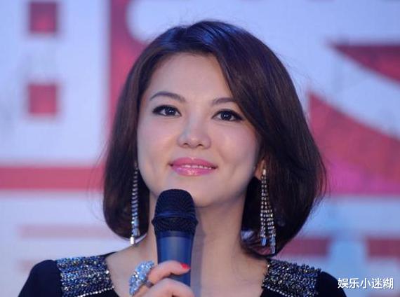 |知情人曝李湘身家5000亿，每天躺赚1000万，女儿安保费过10亿