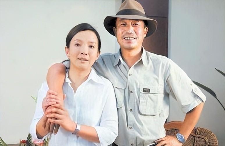 孙海英|孙海英在美富人区捡瓶子卖21美元,热议后回应:要你们管,不后悔