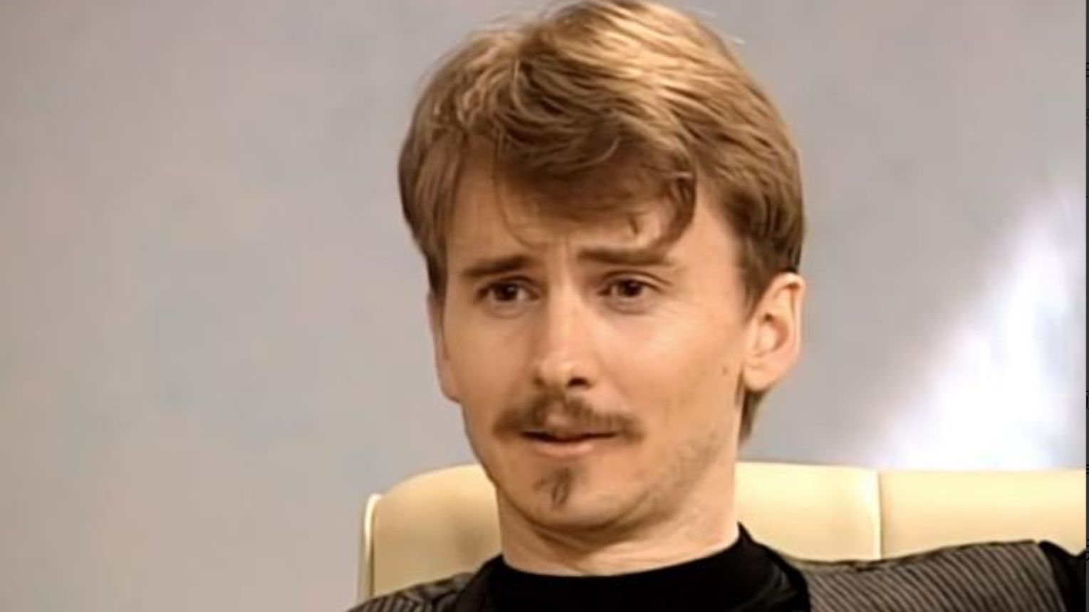 58岁TVB“御用阿sir”河国荣离世，竟因爱犬欠下80万巨债绝望烧炭