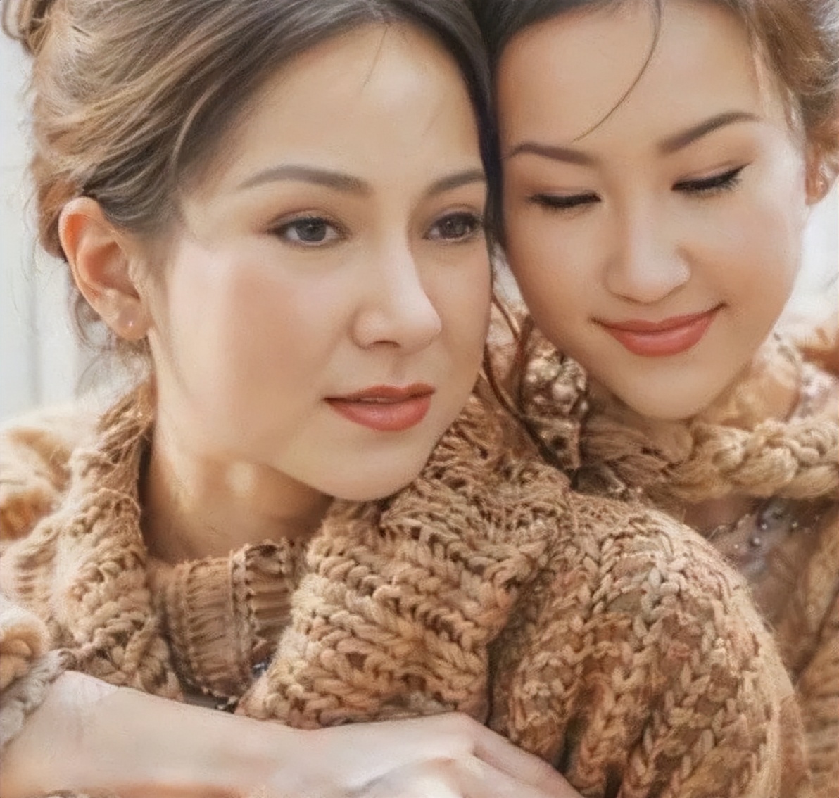 李玟录音事件闹大了,《好声音》冠军发文:已砸碎奖杯,烧毁证书