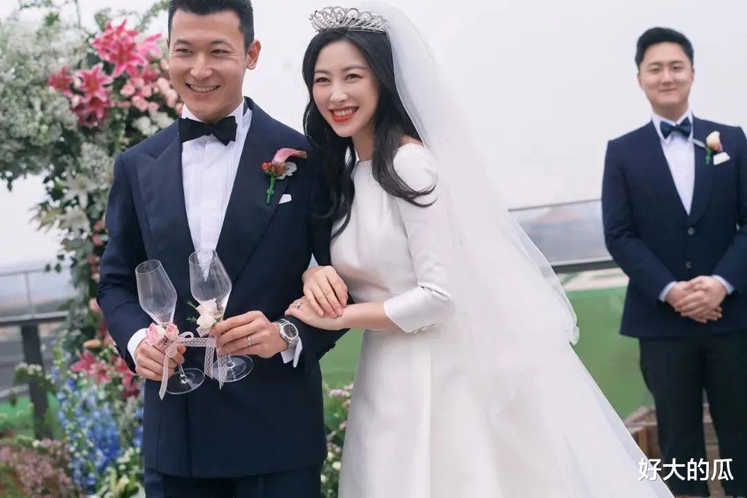 芒果台亲闺女嫁清华老师,是要退圈带娃?