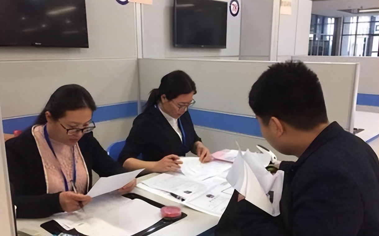 求职|80后也能是应届生？某国企录用名单被质疑有“黑幕”，回应来了