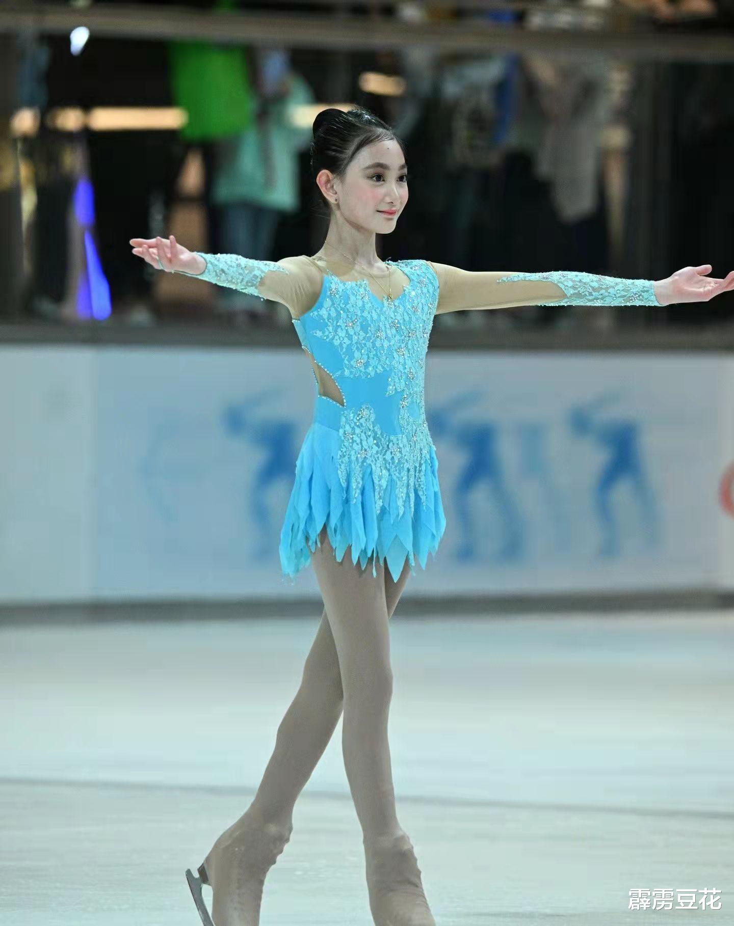 奥莉|11岁的奥莉在花样滑冰,落败后冷静自若,化妆却被指酷似安陵容