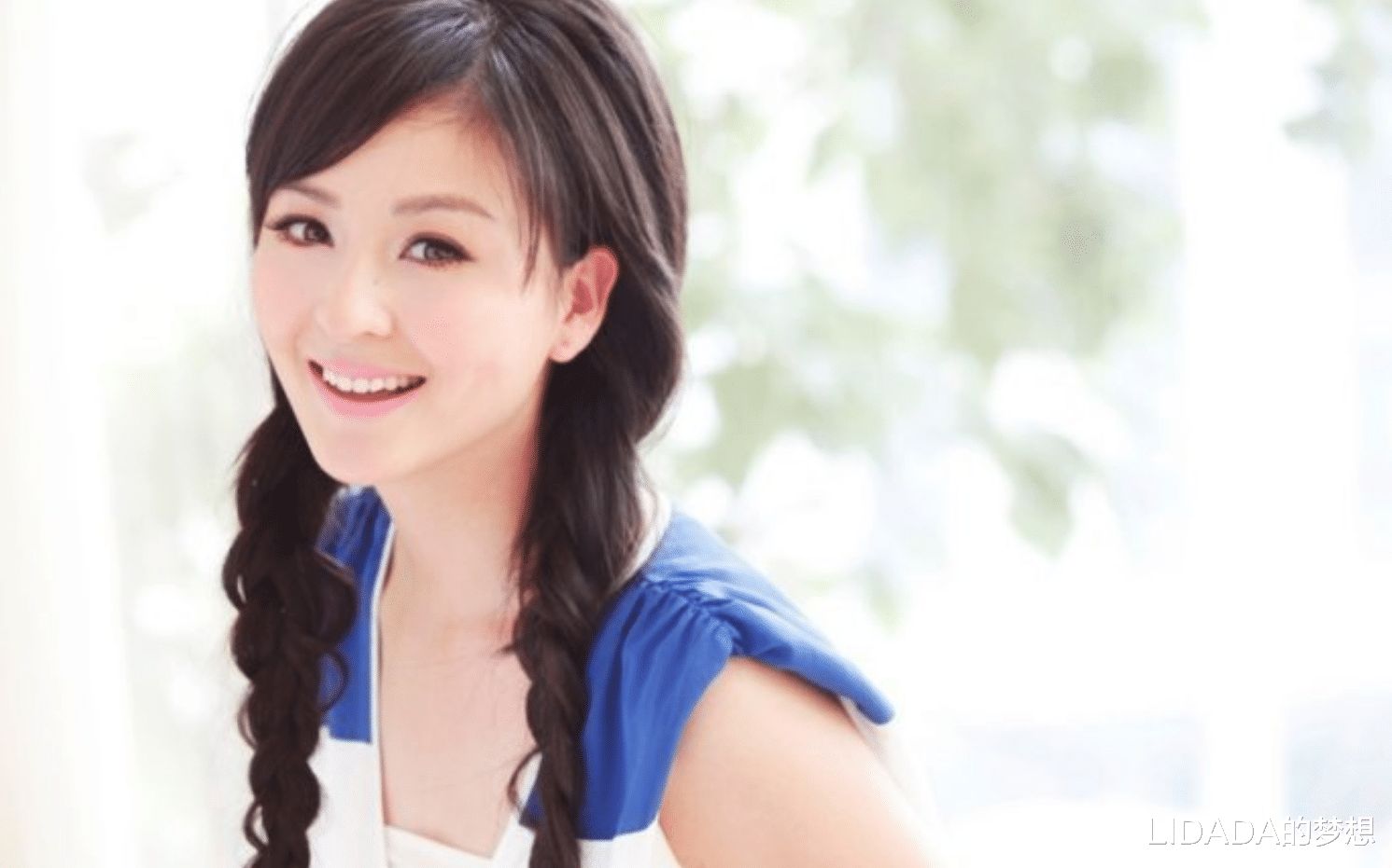 娱乐圈“最干净女演员”,被富商苦追10年才嫁,今和女儿被宠如宝