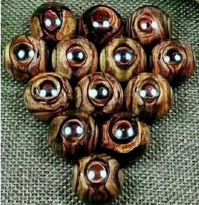 紫檀柳|海黄的鬼眼算啥？这才叫诡异！