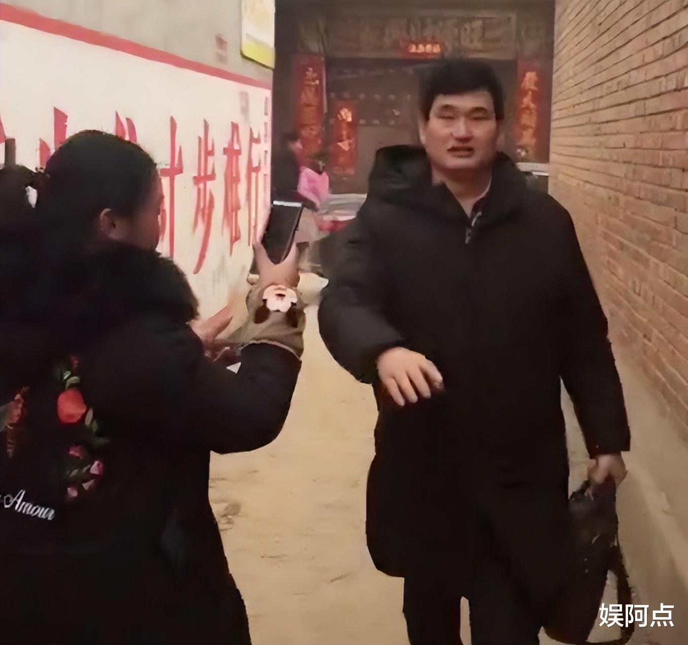 曝大衣哥朱之文将搬离农村,城里买房要高安保级别,只为不被骚扰