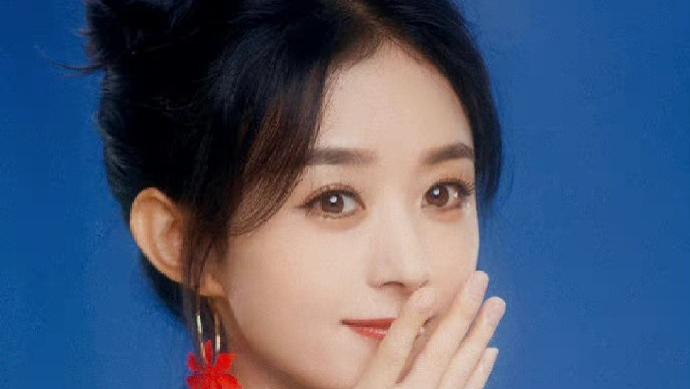 赵丽颖|赵丽颖，春晚，开心大笑的小女孩又回来了