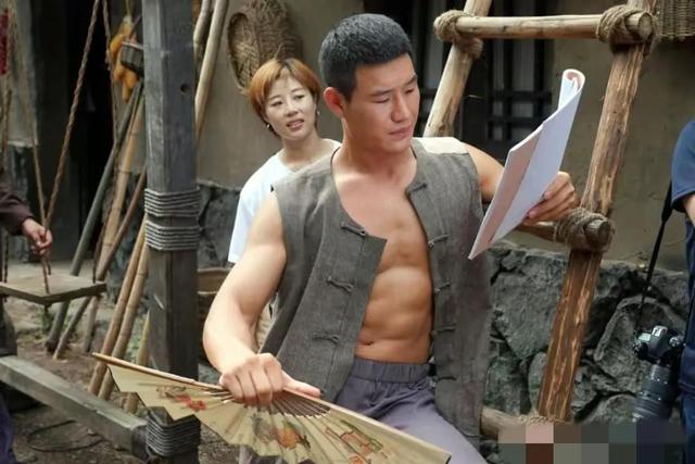 谢孟伟|又一个“马蓉”？嘎子谢孟伟娇妻疑似劈腿健身教练，已转移财产！