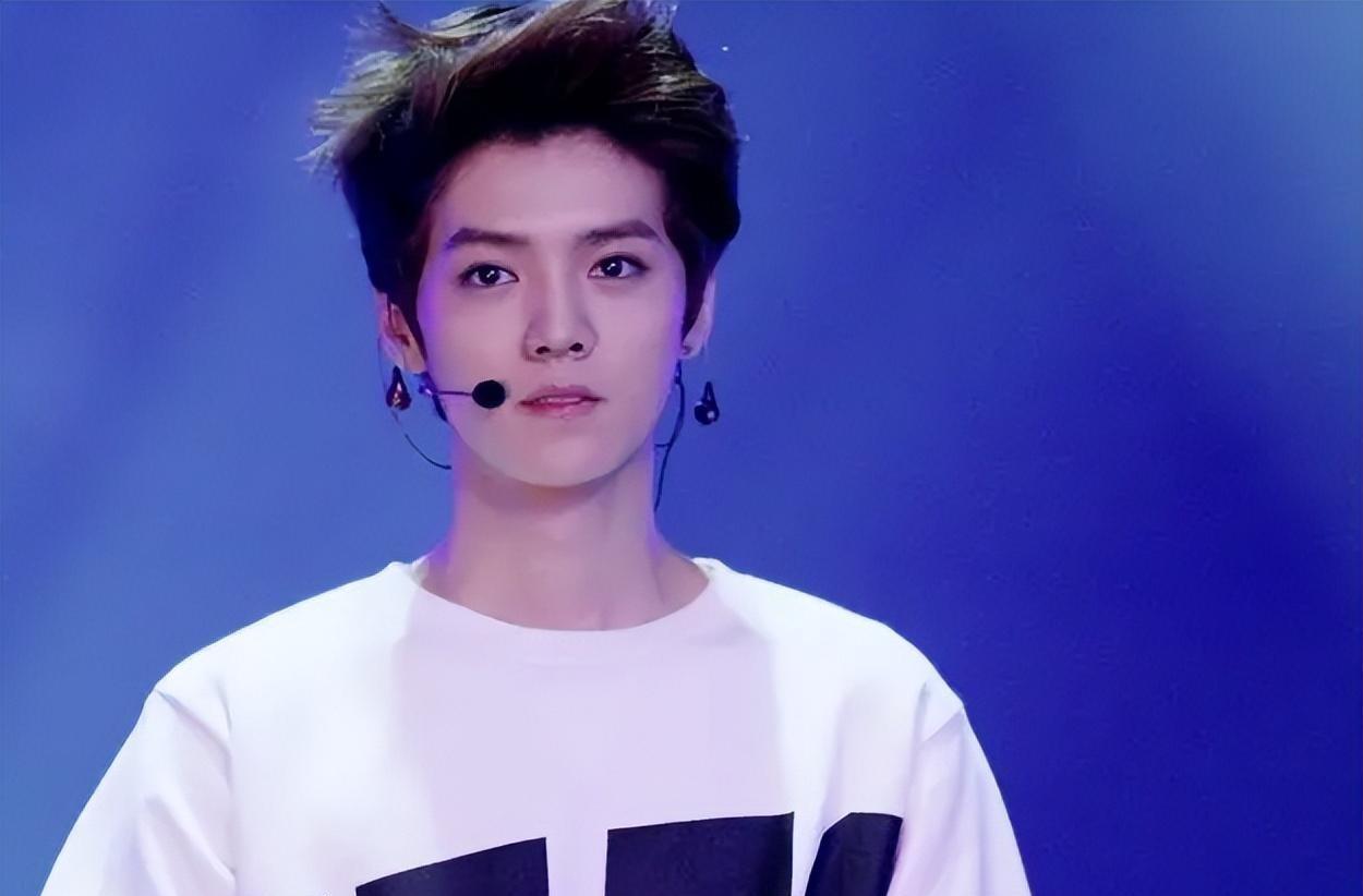 “曾红得发紫，现无戏可拍”的4位明星，魏大勋上榜，他最为可惜