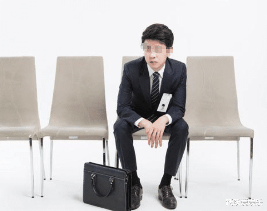 连刺8刀!回顾大学生讨要工资,直言:老板,我送你个惊喜!