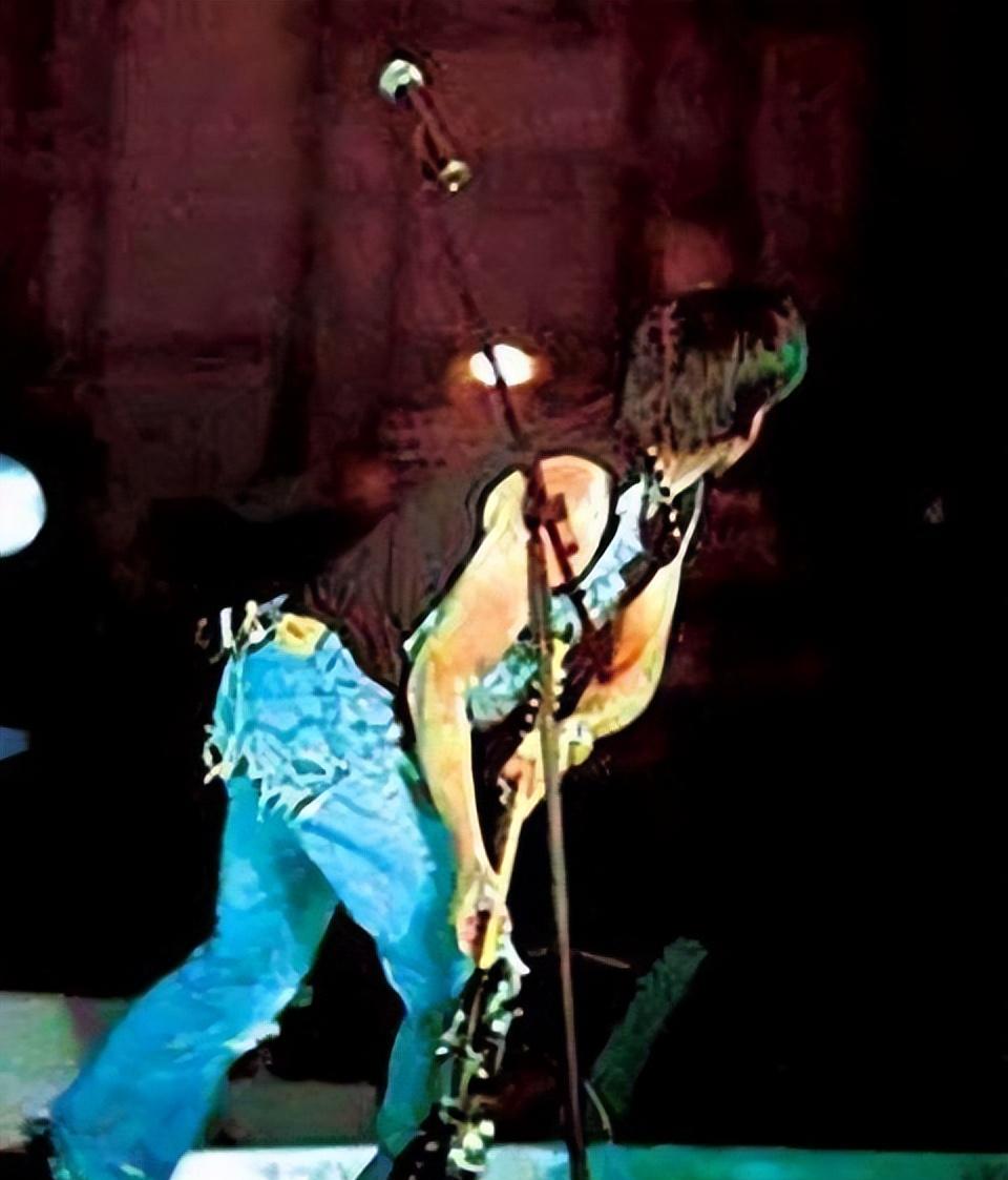 谢霆锋的手，黄晓明的脚，陈宝国的眼睛，不知让多少“流量明星”脸红