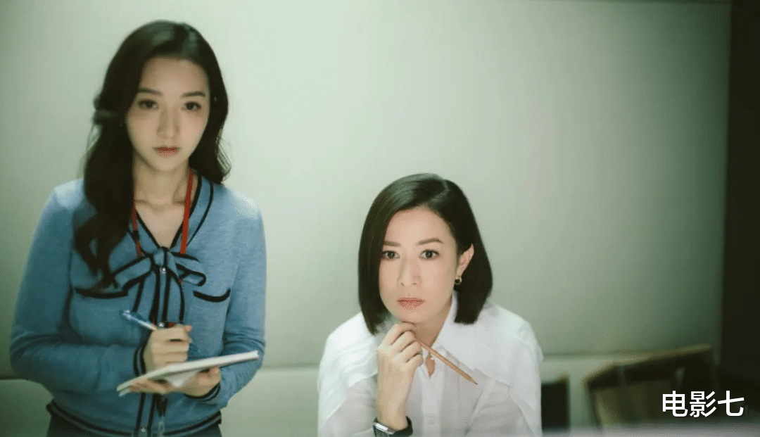 首播收视爆了！看了港剧《新闻女王》，TVB终于打出了一副王炸