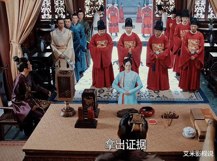 何润东、方逸伦新剧同日开播，各看4集，一个已弃剧，一个追上瘾