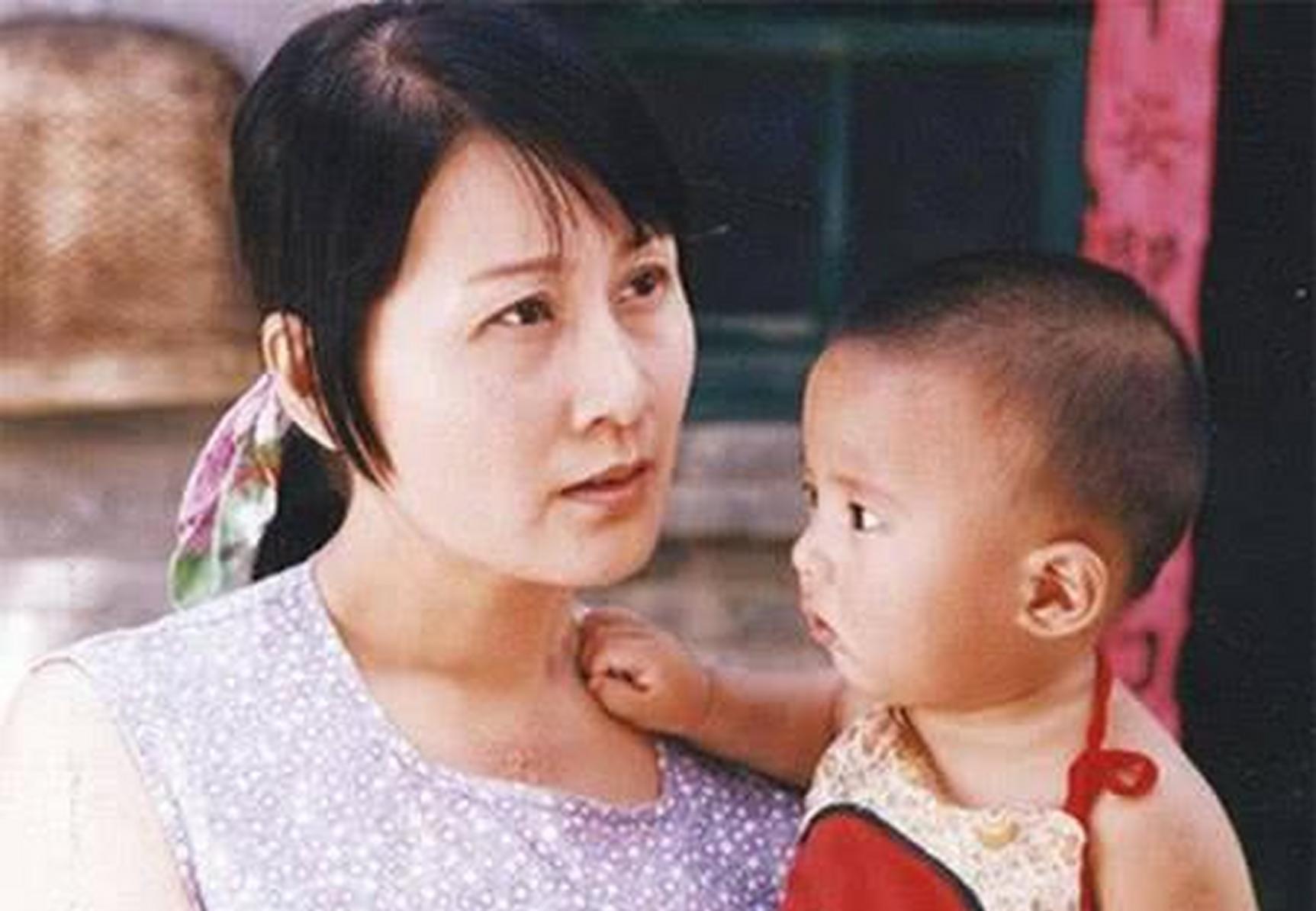 张凯丽|明明演技一般，却硬吹成“老戏骨”