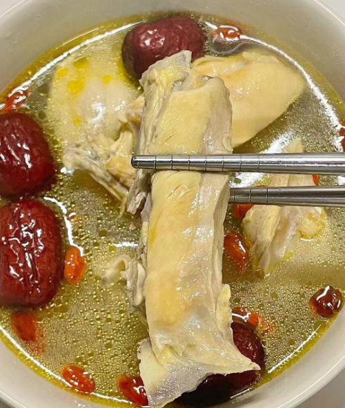 包子|天冷了，无论多忙，常给家人喝这汤，补血益气，增强免疫力！