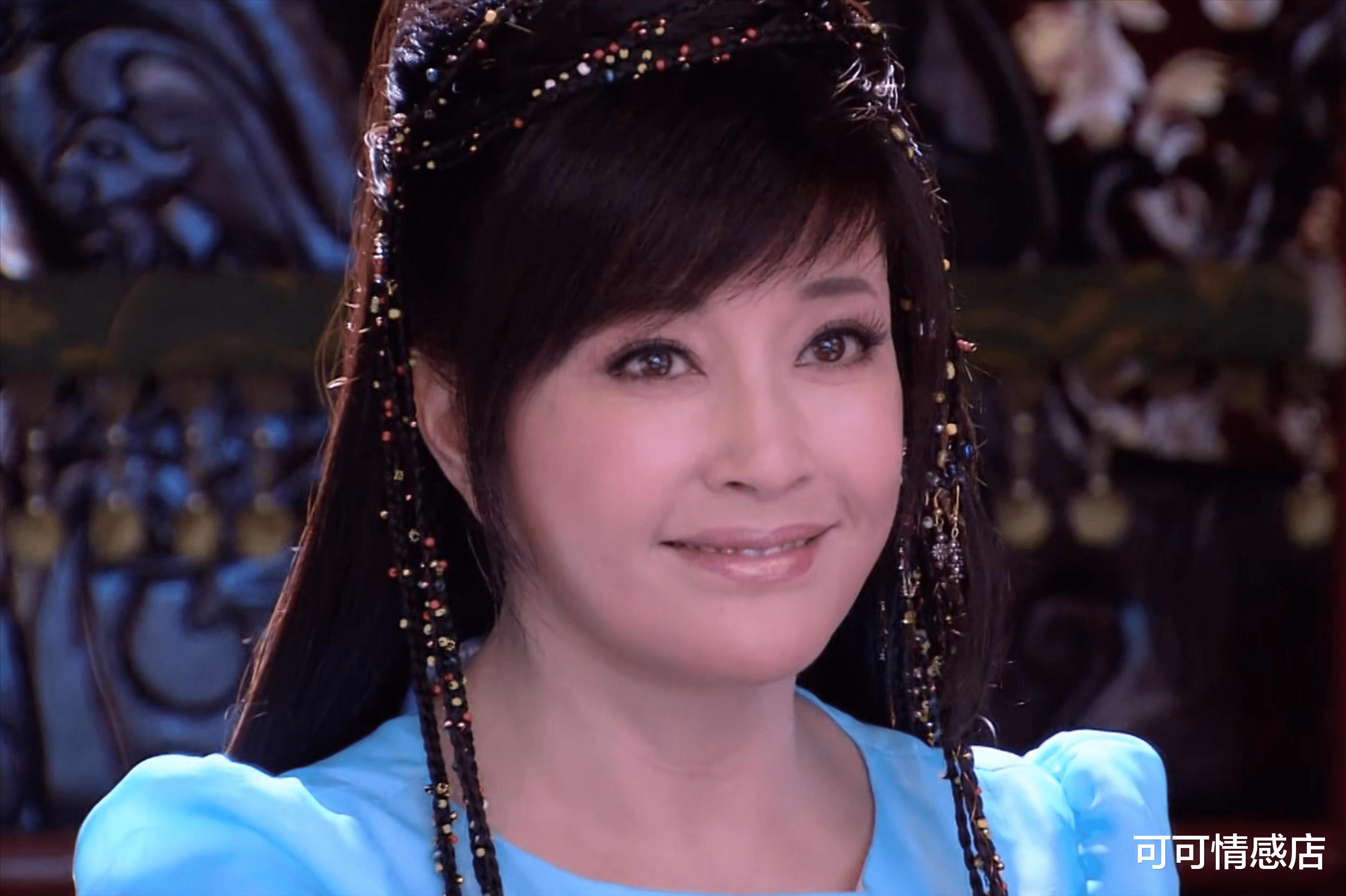 伸舌头、嘴亲肿、面条吻,这些中老年演员拍吻戏,看得人如鲠在喉!