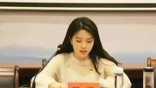 失业率|接二连三的女干部桃色事件，扯下了女性在职场中的遮羞布！