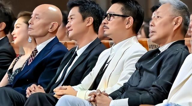 金鸡一夜,周冬雨终于为自己的“目中无人”,付出了代价