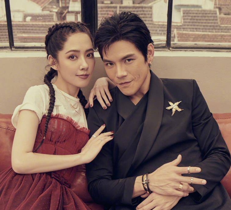 39岁郭碧婷近况认不出!脸型变圆身材发福,撞脸向太福气满满