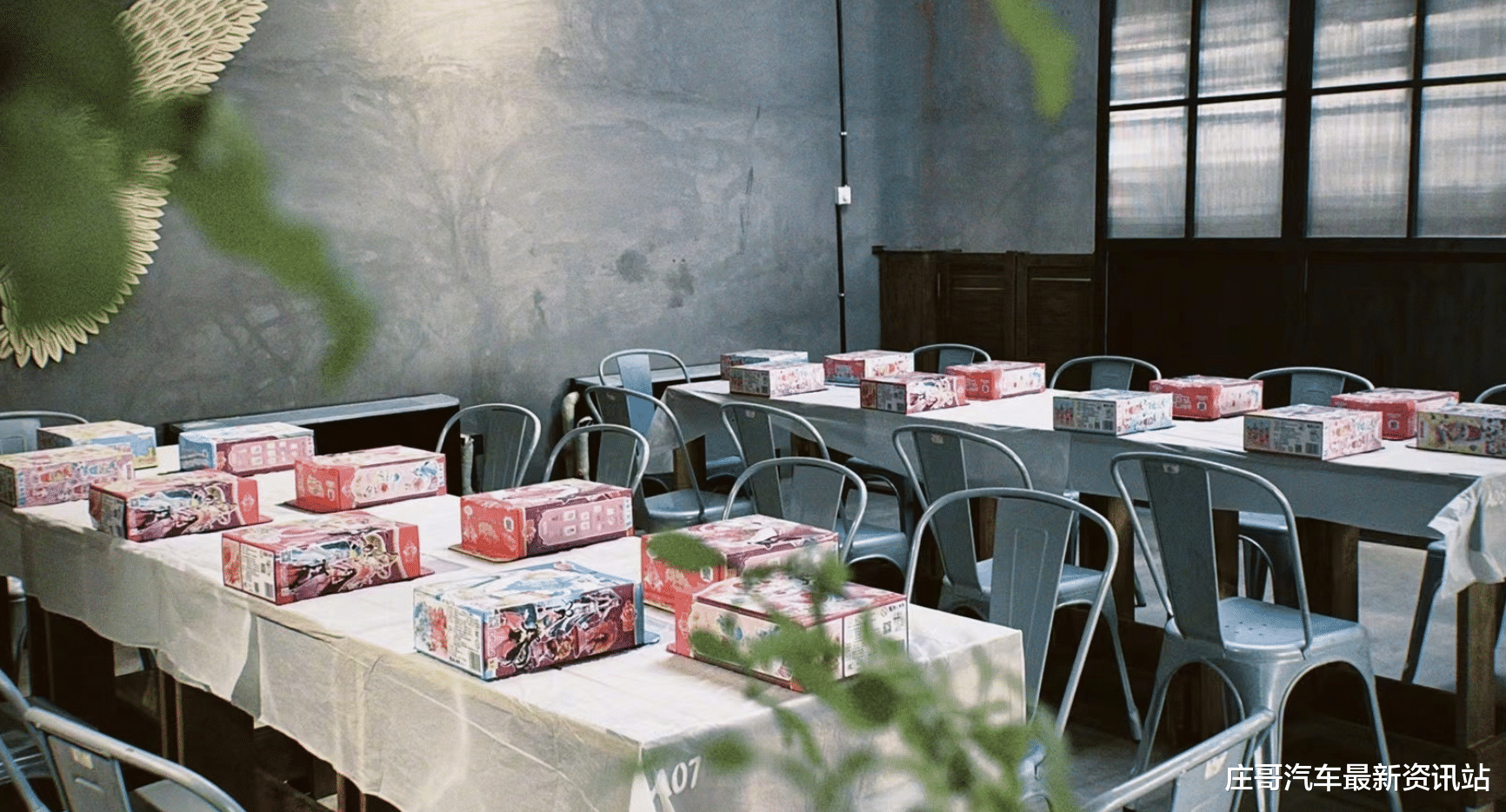 颖儿|颖儿富养女儿，为孩子庆生布置很豪华，5岁小月亮亲吻爸爸好有爱