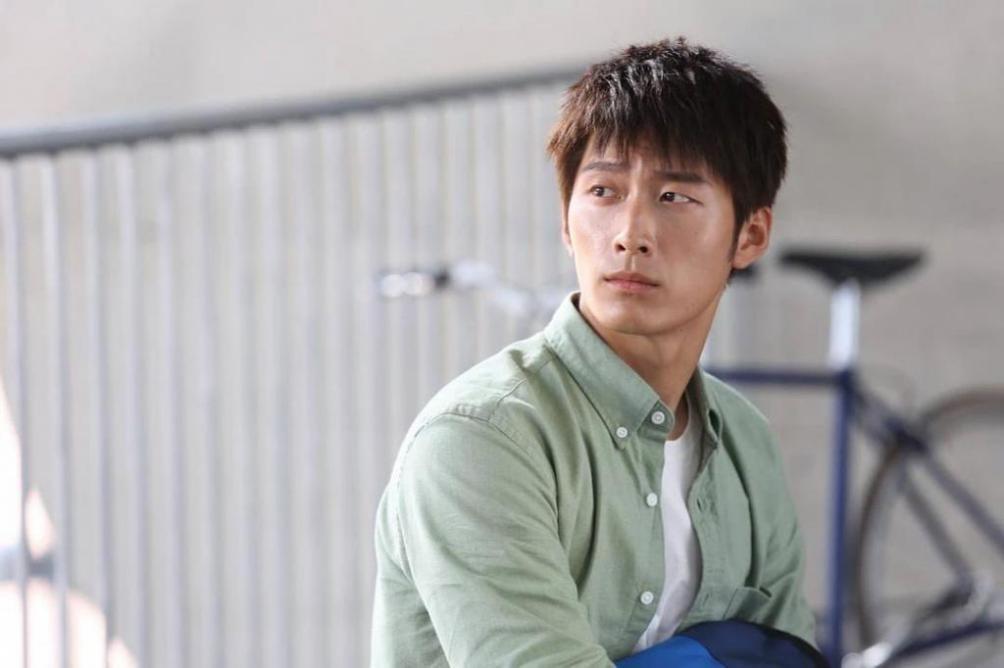 |拔出萝卜带出泥!何超莲窦骁三年前已订婚,暴露内娱的“真面目”