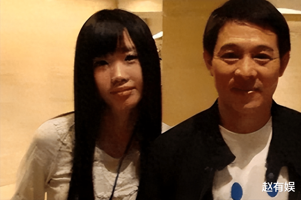 李连杰的女儿李思:在父母离婚的阴影里长大,34岁仍未婚