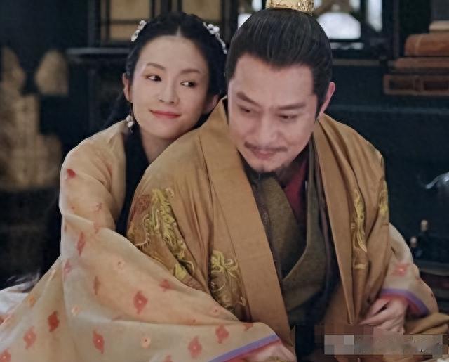 瘦到病态、动脸成瘾、切胃、剪肠齐上阵，内娱畸形审美真可怕！