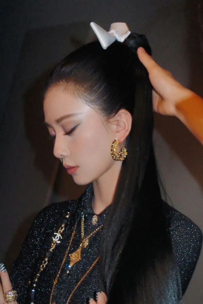 36岁刘诗诗：没离婚，但确实变了